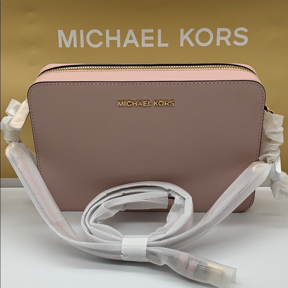 Michael Kors Jet Set Item LG EW CROSSBODY - Picture 11 of 16